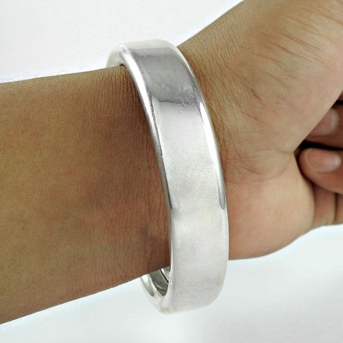 Delicate Light!! 925 Sterling Silver Bangle