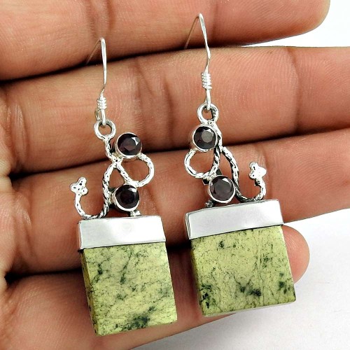 Modern Style !! 925 Sterling Silver Canadian Jade, Garnet Earrings Proveedor