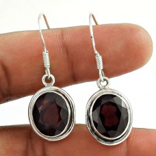 Very Delicate ! 925 Sterling Silver Garnet Earrings Proveedor