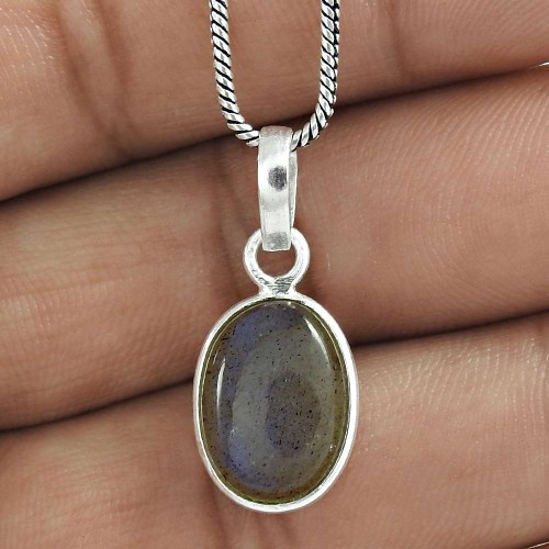 Beautiful 925 Sterling Silver Labradorite Gemstone Pendant Beautiful Jewelry