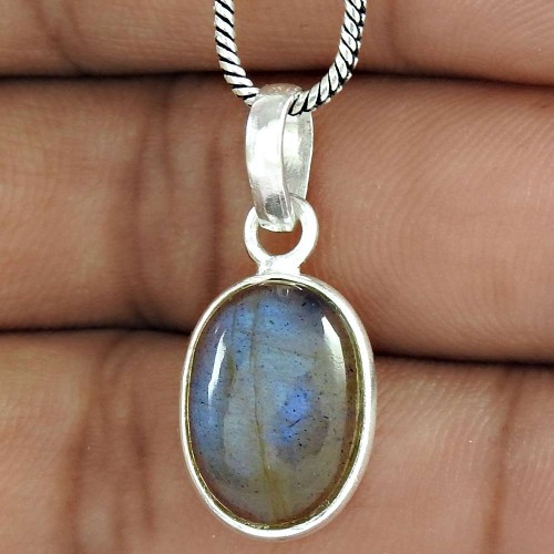 Lustrous 925 Sterling Silver Labradorite Gemstone Pendant