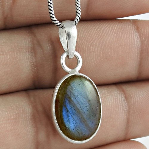 Daily Wear 925 Sterling Silver Labradorite Gemstone Pendant