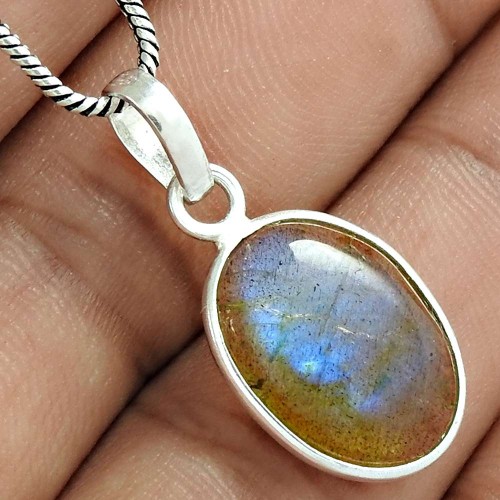 Trendy 925 Sterling Silver Labradorite Gemstone Pendant