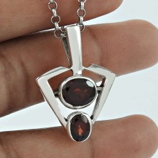 Pretty Garnet Gemstone 925 Sterling Silver Pendant Jewellery Mayorista