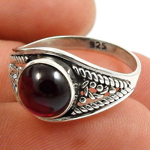 Garnet Gemstone Ring 925 Sterling Silver Vintage Jewelry S53